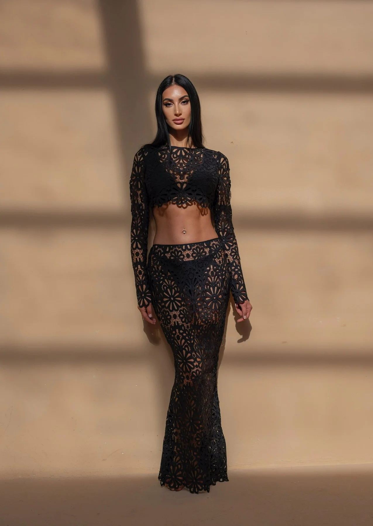 Ladies Slim Fit Hollow-out Lace Tops Skirt Two-piece Suit